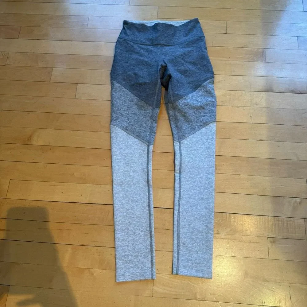$78 Outdoor Voices Springs 7/8 legging NWT size XS m2